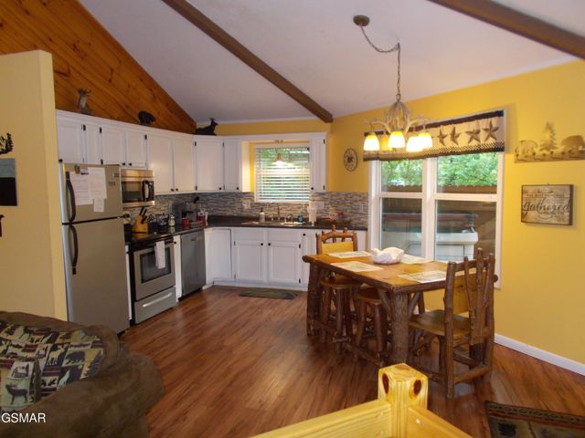 1157 VILLA LANE, Gatlinburg, TN 37738