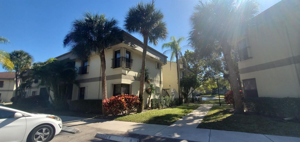 2963 Carambola Circle 2038, Coconut Creek, FL 33066