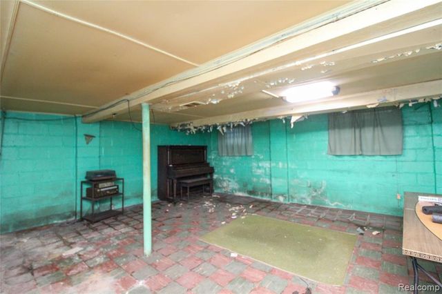 8357 Navy Street, Detroit, MI 48209