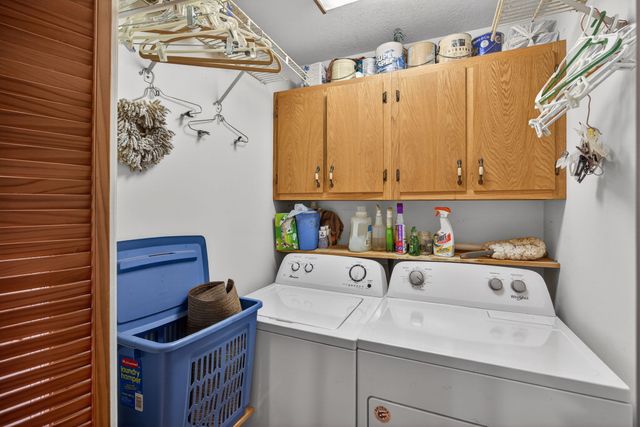 9217 Hondo Dr, Crossville, TN 38572