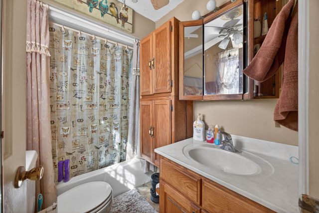 9217 Hondo Dr, Crossville, TN 38572