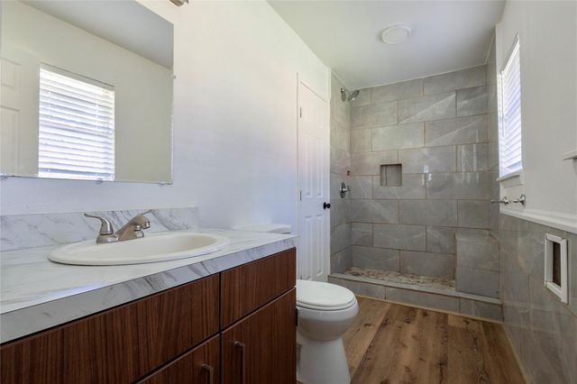 716 Gubert Lane, Alvin, TX 77511