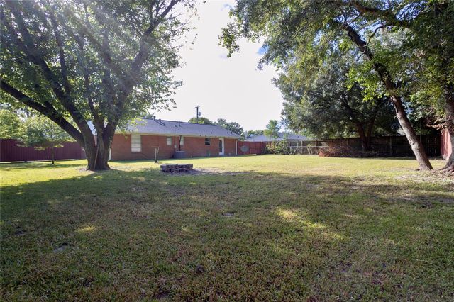 716 Gubert Lane, Alvin, TX 77511