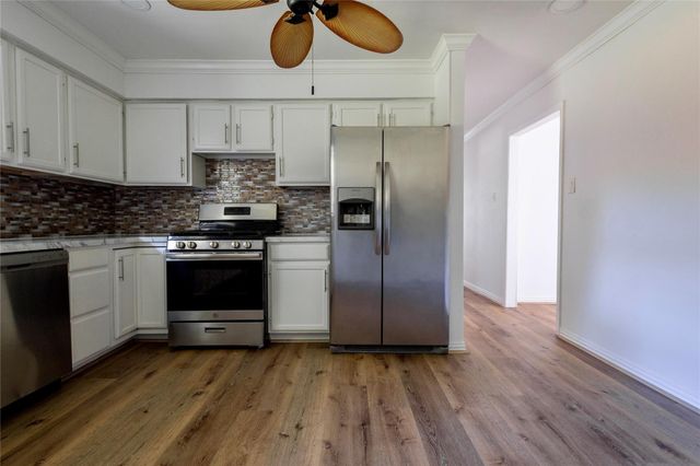 716 Gubert Lane, Alvin, TX 77511