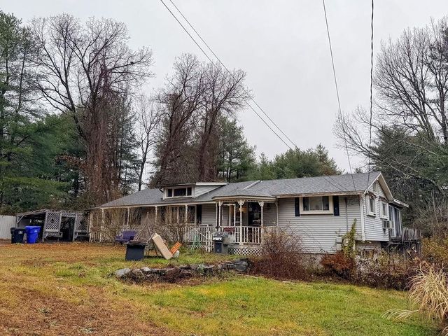 54 Dracut Road, Hudson, NH 03051