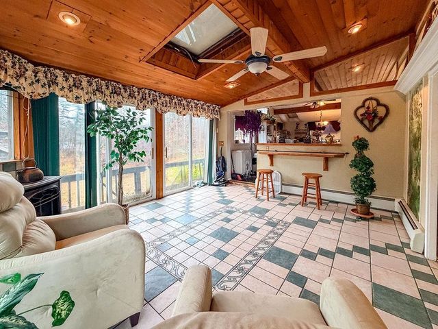 54 Dracut Road, Hudson, NH 03051