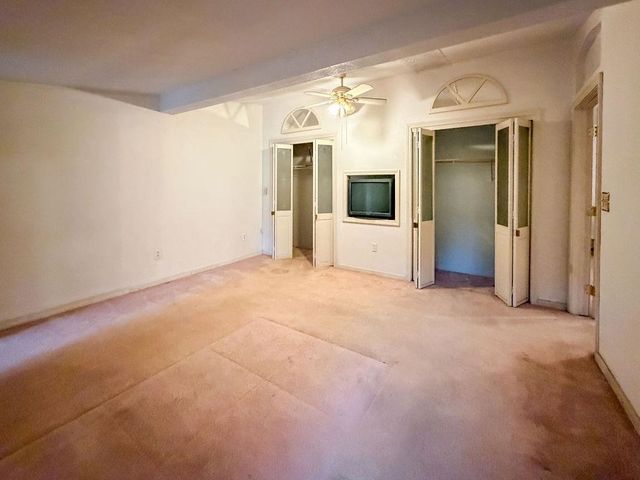 54 Dracut Road, Hudson, NH 03051