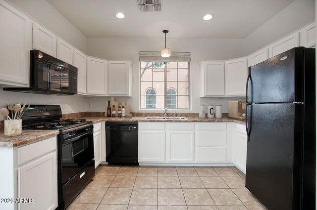 3450 E MILKY Way, Gilbert, AZ 85295