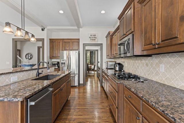 1458 Hedgewood Lane NW, Kennesaw, GA 30152