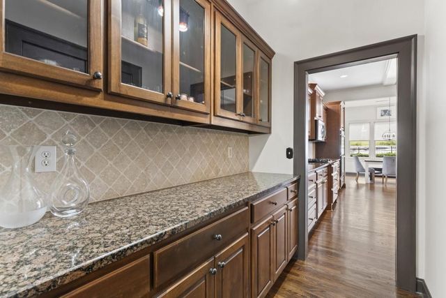 1458 Hedgewood Lane NW, Kennesaw, GA 30152
