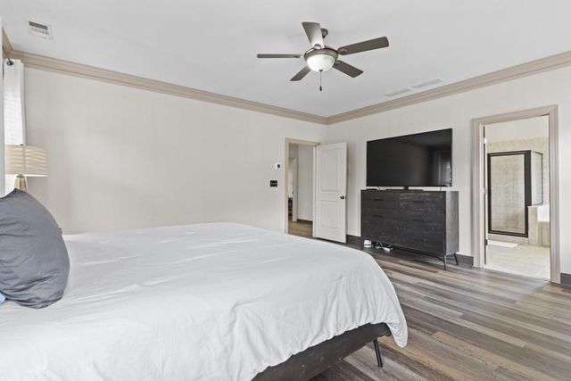 1458 Hedgewood Lane NW, Kennesaw, GA 30152