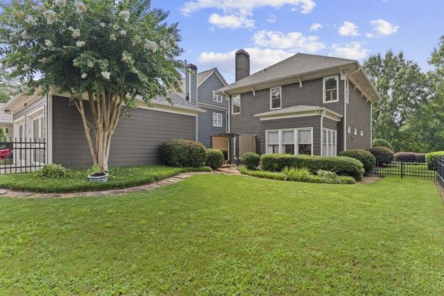 1458 Hedgewood Lane NW, Kennesaw, GA 30152
