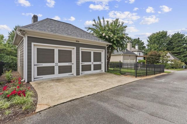 1458 Hedgewood Lane NW, Kennesaw, GA 30152