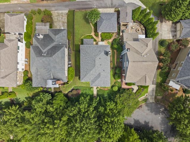 1458 Hedgewood Lane NW, Kennesaw, GA 30152