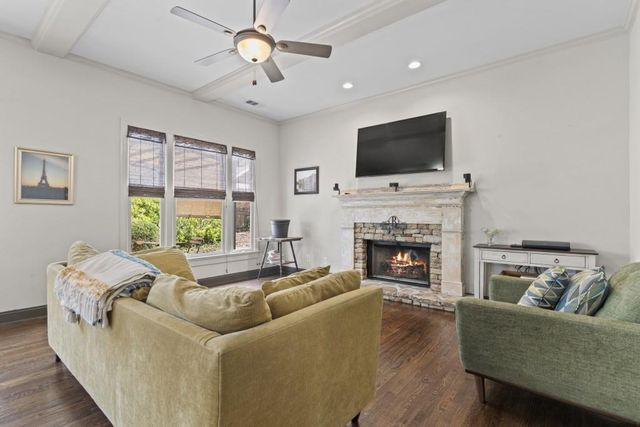 1458 Hedgewood Lane NW, Kennesaw, GA 30152