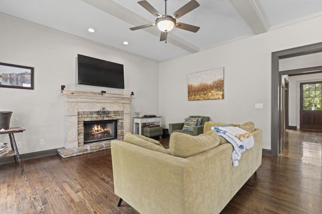 1458 Hedgewood Lane NW, Kennesaw, GA 30152
