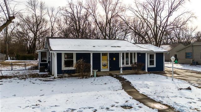 511 E Sheridan Street, Olathe, KS 66061