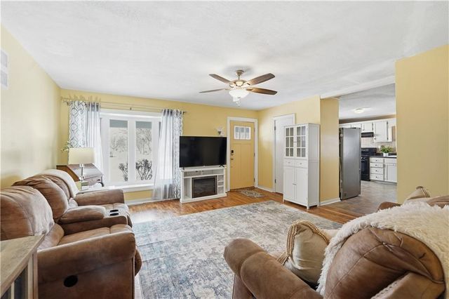 511 E Sheridan Street, Olathe, KS 66061