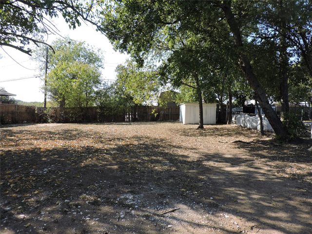 1513 Skyline Drive, River Oaks, TX 76114