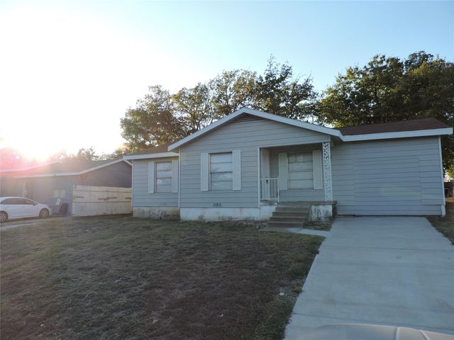 1513 Skyline Drive, River Oaks, TX 76114
