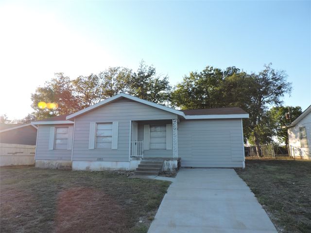1513 Skyline Drive, River Oaks, TX 76114