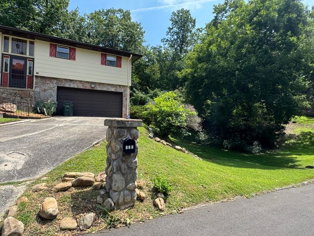 311 Branch Drive, Hixson, TN 37343