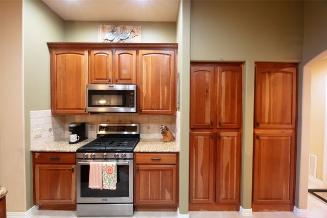 10309 Countryside Drive, Denton, TX 76207