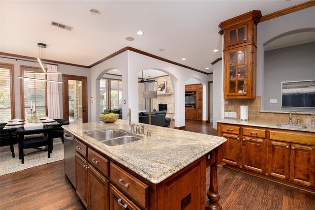 5009 Glenshire Drive, Flower Mound, TX 75028