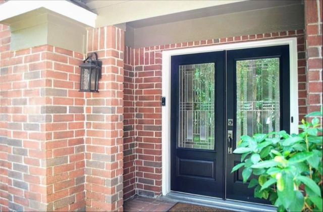 2 Arnica Court, The Woodlands, TX 77381