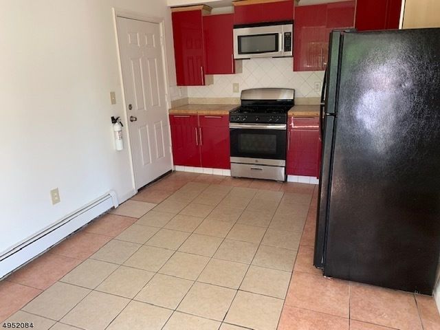 77 Swartswood Rd, Newton Town, NJ 07860