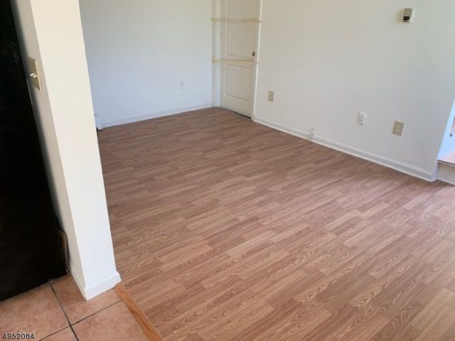 77 Swartswood Rd, Newton Town, NJ 07860