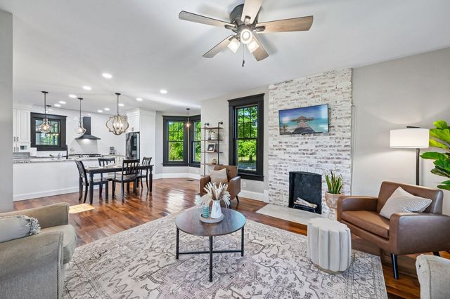 319 W Main Street W, Ashville, OH 43103