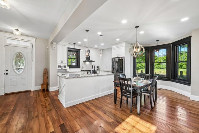 319 W Main Street W, Ashville, OH 43103