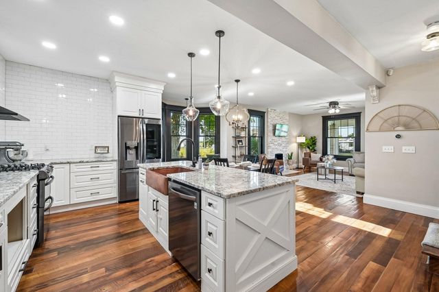 319 W Main Street W, Ashville, OH 43103