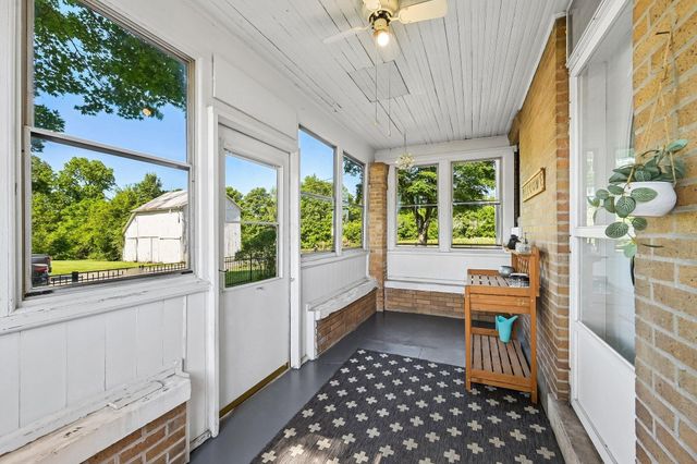 319 W Main Street W, Ashville, OH 43103