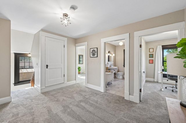 319 W Main Street W, Ashville, OH 43103