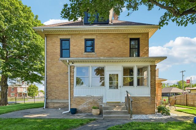 319 W Main Street W, Ashville, OH 43103
