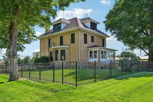 319 W Main Street W, Ashville, OH 43103