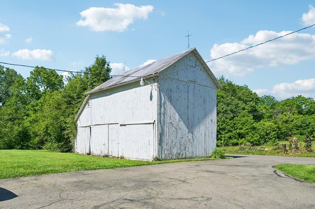 319 W Main Street W, Ashville, OH 43103