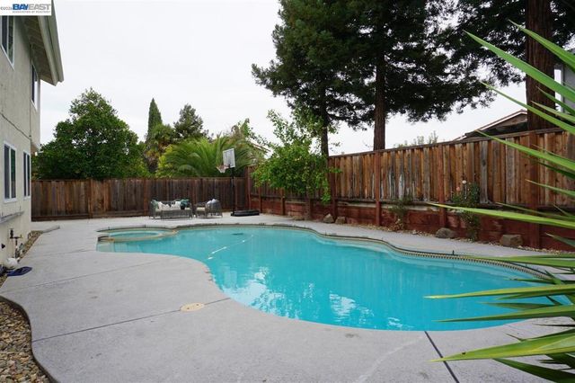 3653 Pimlico Dr, Pleasanton, CA 94588