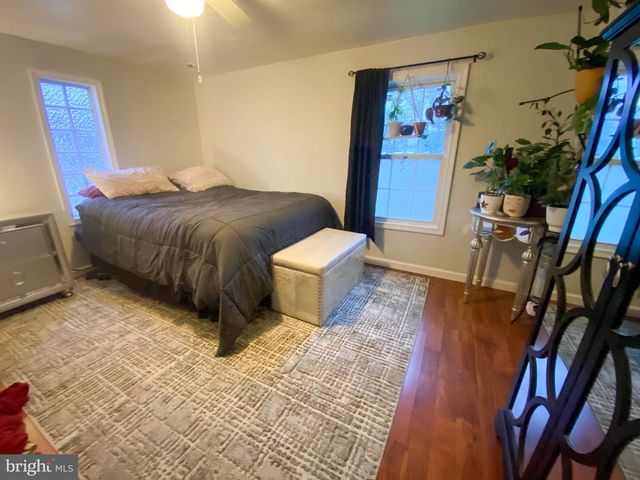 15 LETTI DR, Elizabethtown, PA 17022