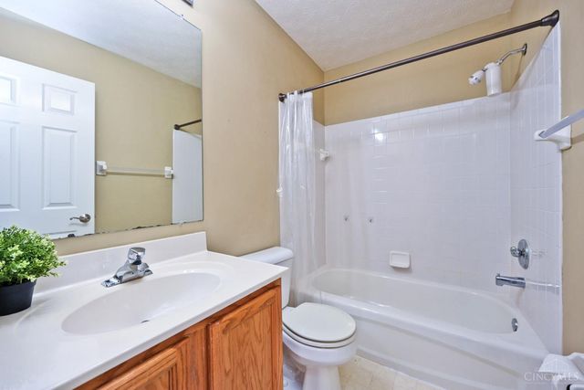174 Regency Square, Hamilton Twp, OH 45039