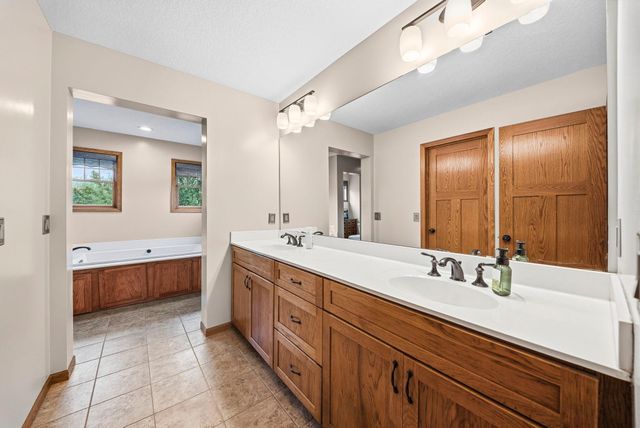 3486 Crosslough Trail, Rosemount, MN 55068