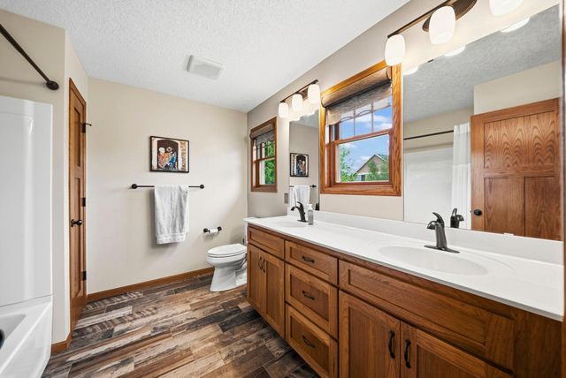 3486 Crosslough Trail, Rosemount, MN 55068