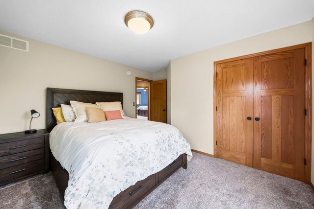3486 Crosslough Trail, Rosemount, MN 55068