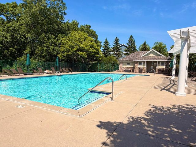 3486 Crosslough Trail, Rosemount, MN 55068
