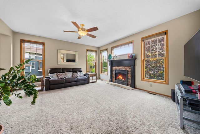 3486 Crosslough Trail, Rosemount, MN 55068