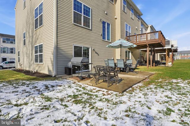 2164 GOLDEN EAGLE DR, York, PA 17408