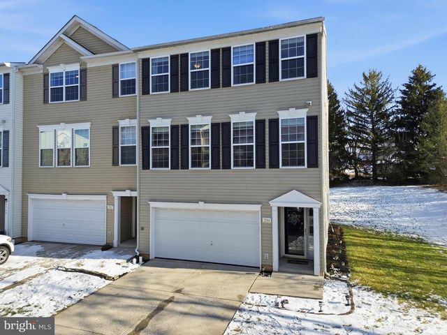2164 GOLDEN EAGLE DR, York, PA 17408