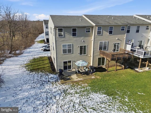 2164 GOLDEN EAGLE DR, York, PA 17408